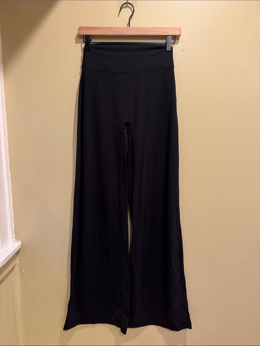 Women’s Viral Black Wide-Leg  Pants